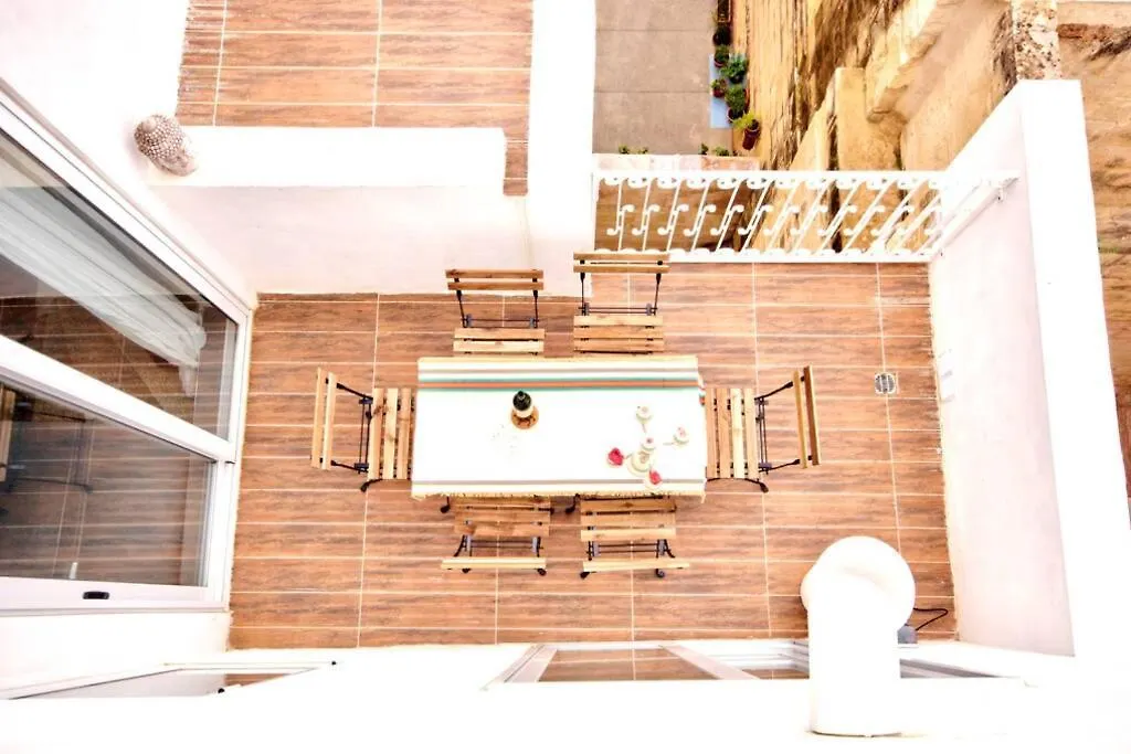 Valletta Art Penthouse With Seaview Apartment